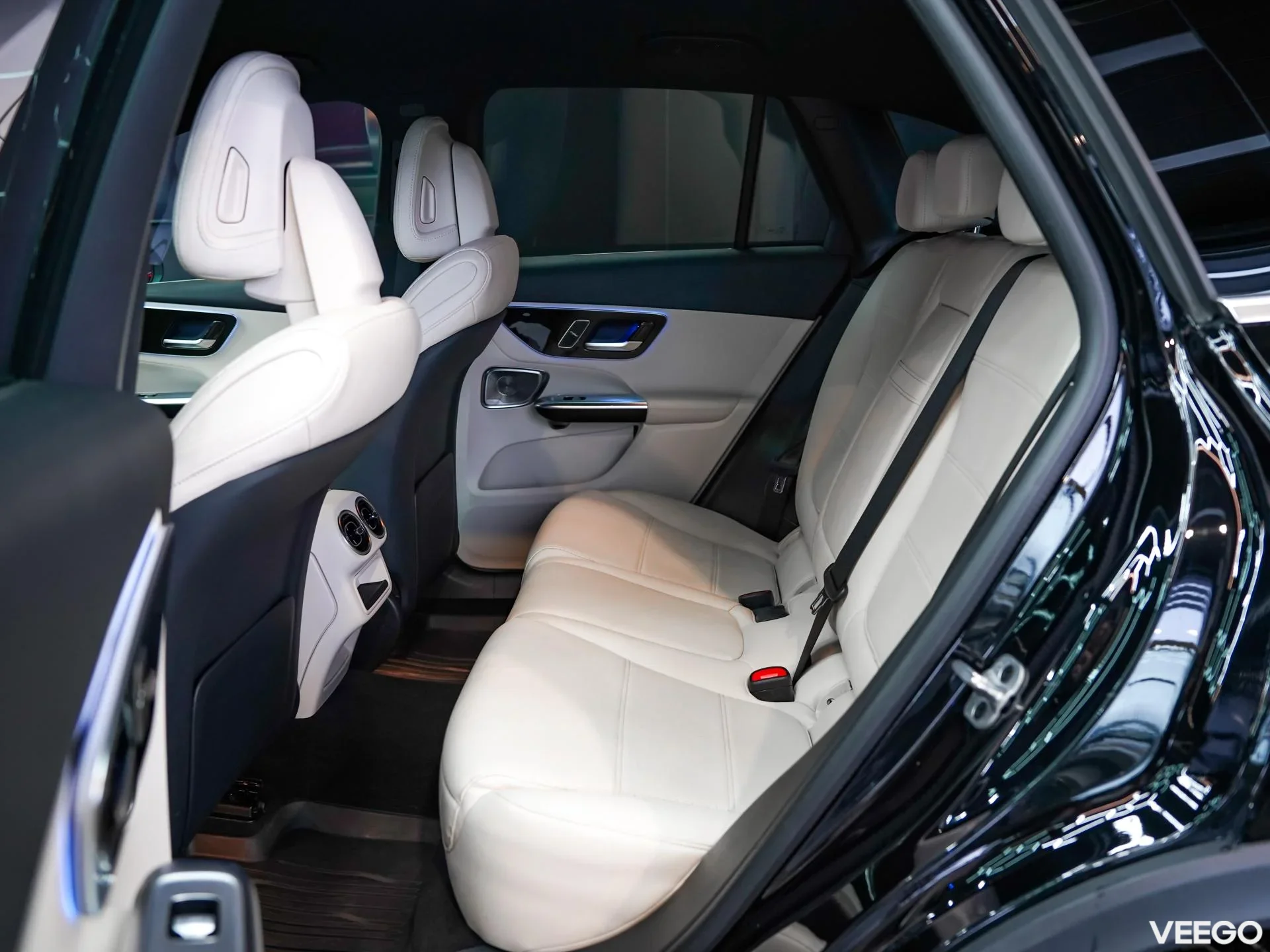 Mercedes-Benz GLC300 2.0 150kW