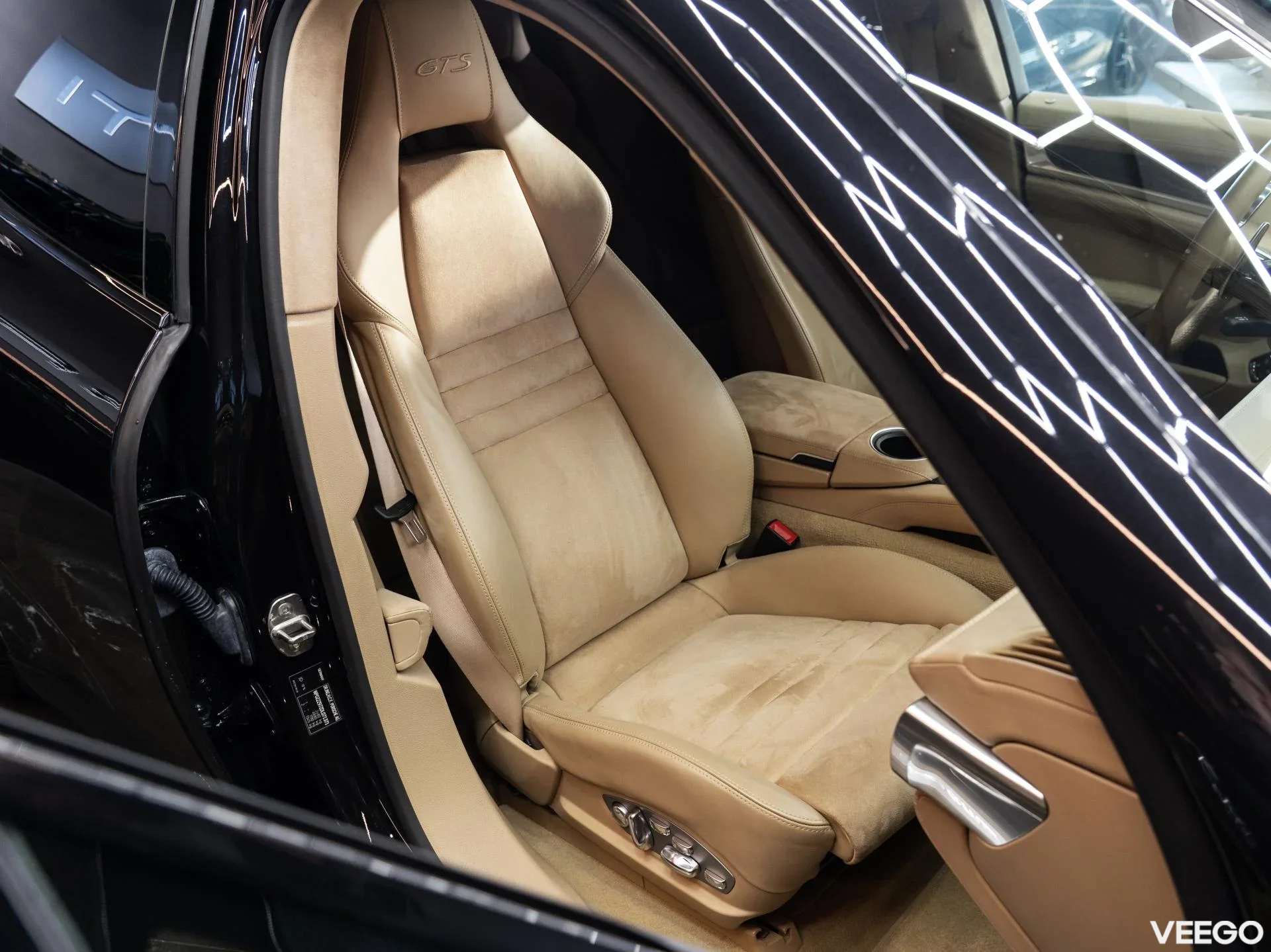 Porsche Panamera 4.8 316kW