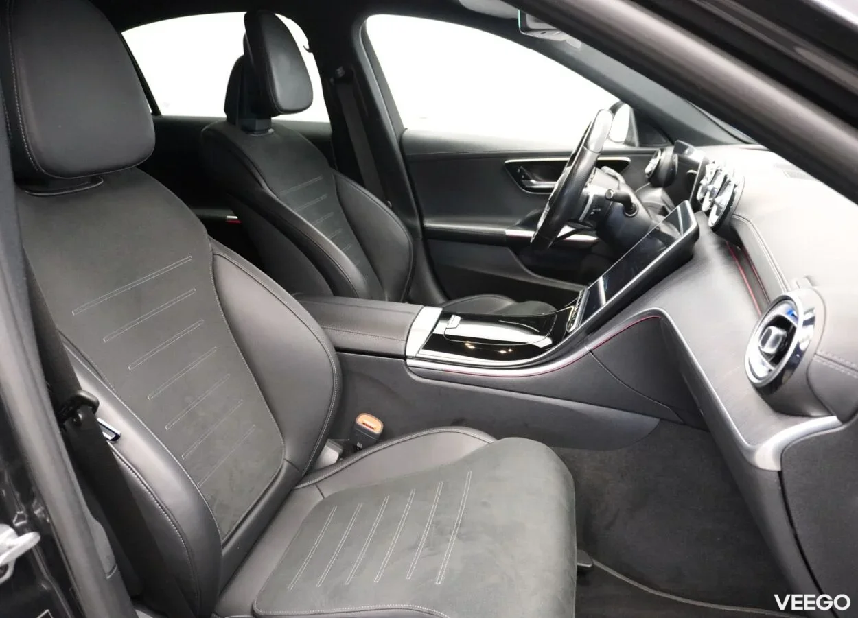 Mercedes-Benz C200 AMG Line 1.5 150kW