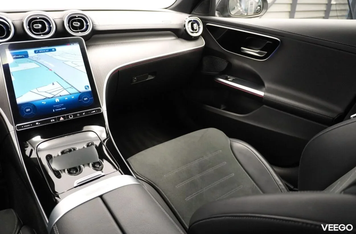 Mercedes-Benz C200 AMG Line 1.5 150kW