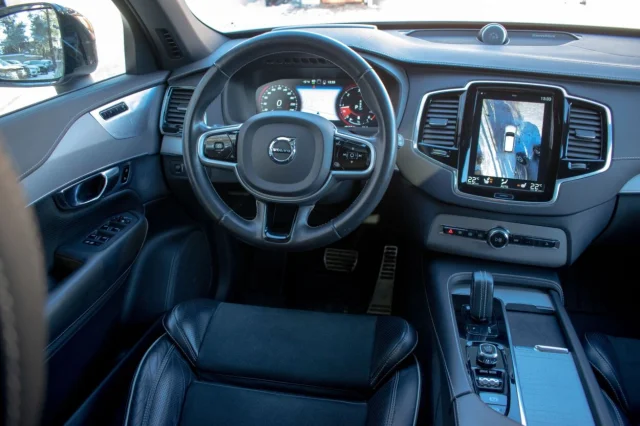 Image of Volvo XC90 7s R-Design Intelli Safe PRO Xenium Wntr 2 183kW