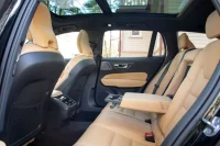 Volvo V60 Cross Country MY24 ULTIMATE BRIGHT Xenium Fullopt 2 145kW thumbnail