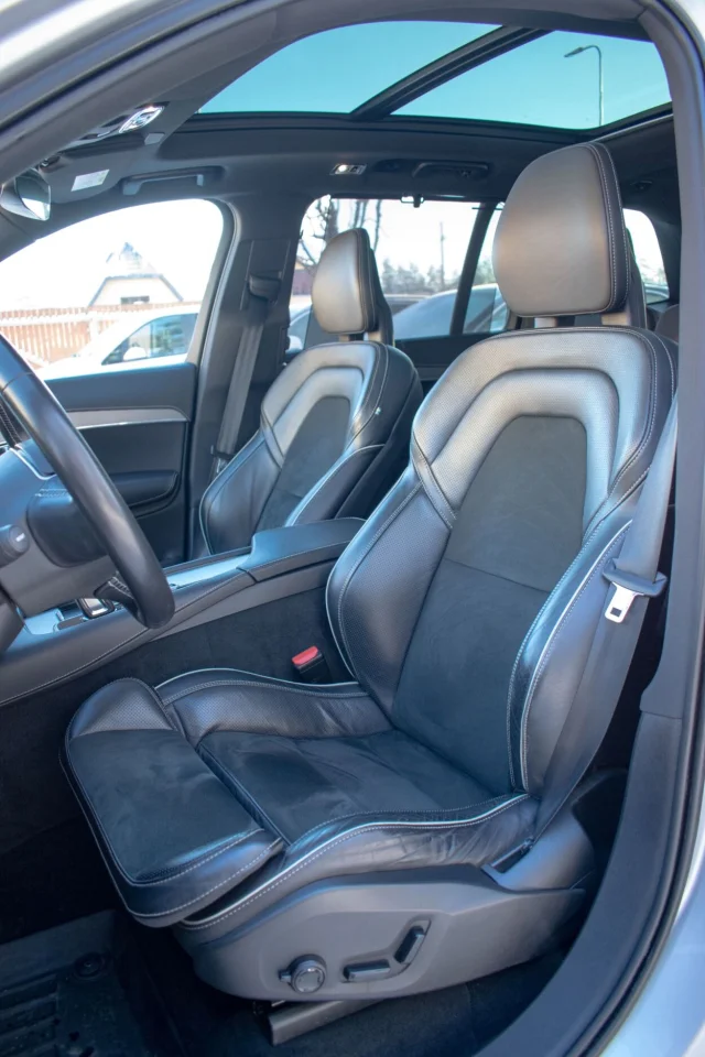 Image of Volvo XC90 7s R-Design Intelli Safe PRO Xenium Wntr 2 183kW