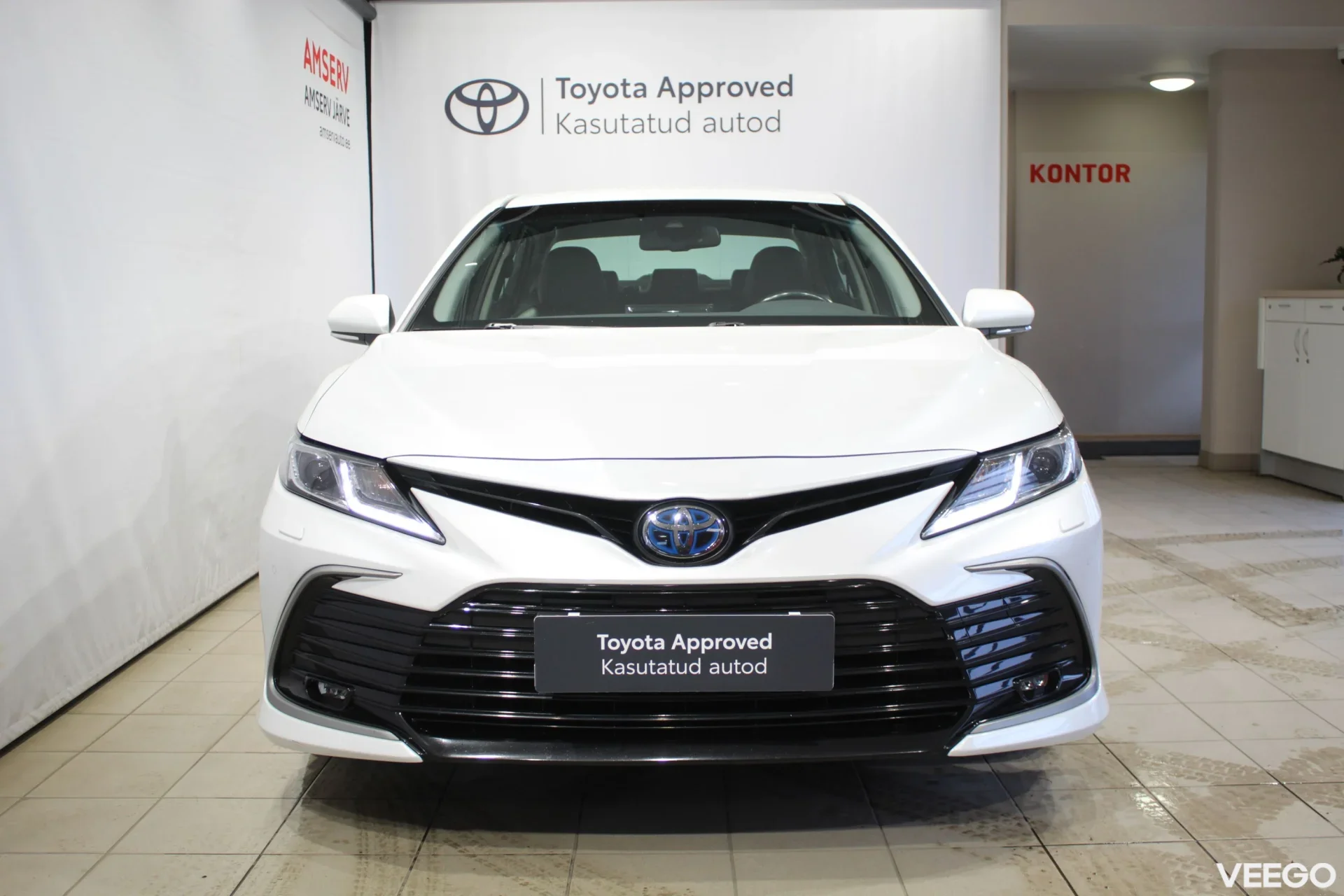 Toyota Camry Luxury Business 2.5 131kW