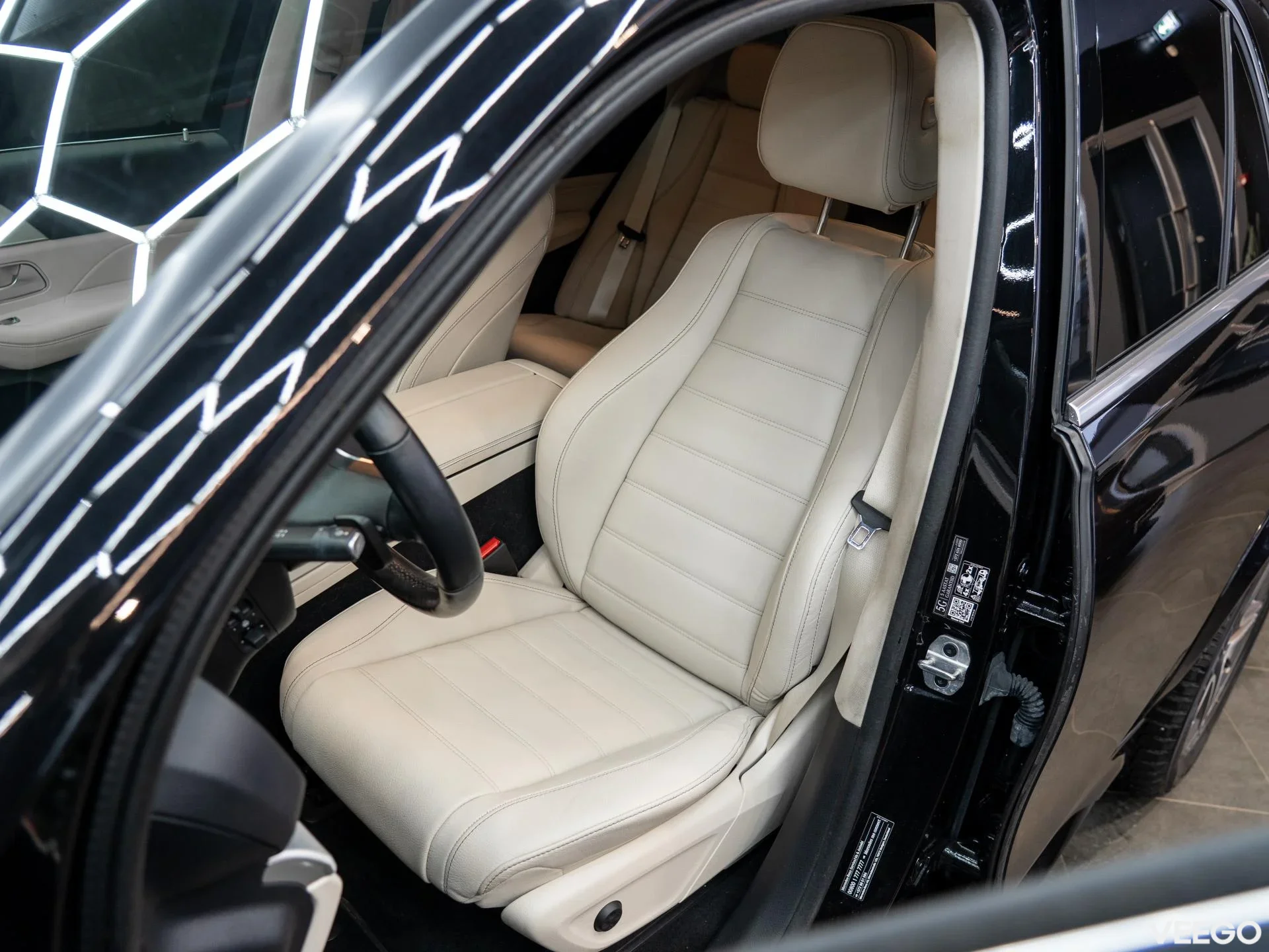 Mercedes-Benz GLE300 2.0 200kW