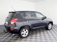 Toyota RAV4 2.2 130kW thumbnail