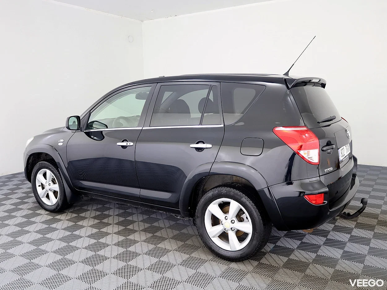 Toyota RAV4 2.2 130kW