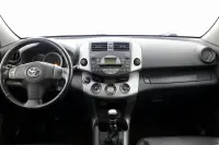 Toyota RAV4 2.2 130kW thumbnail