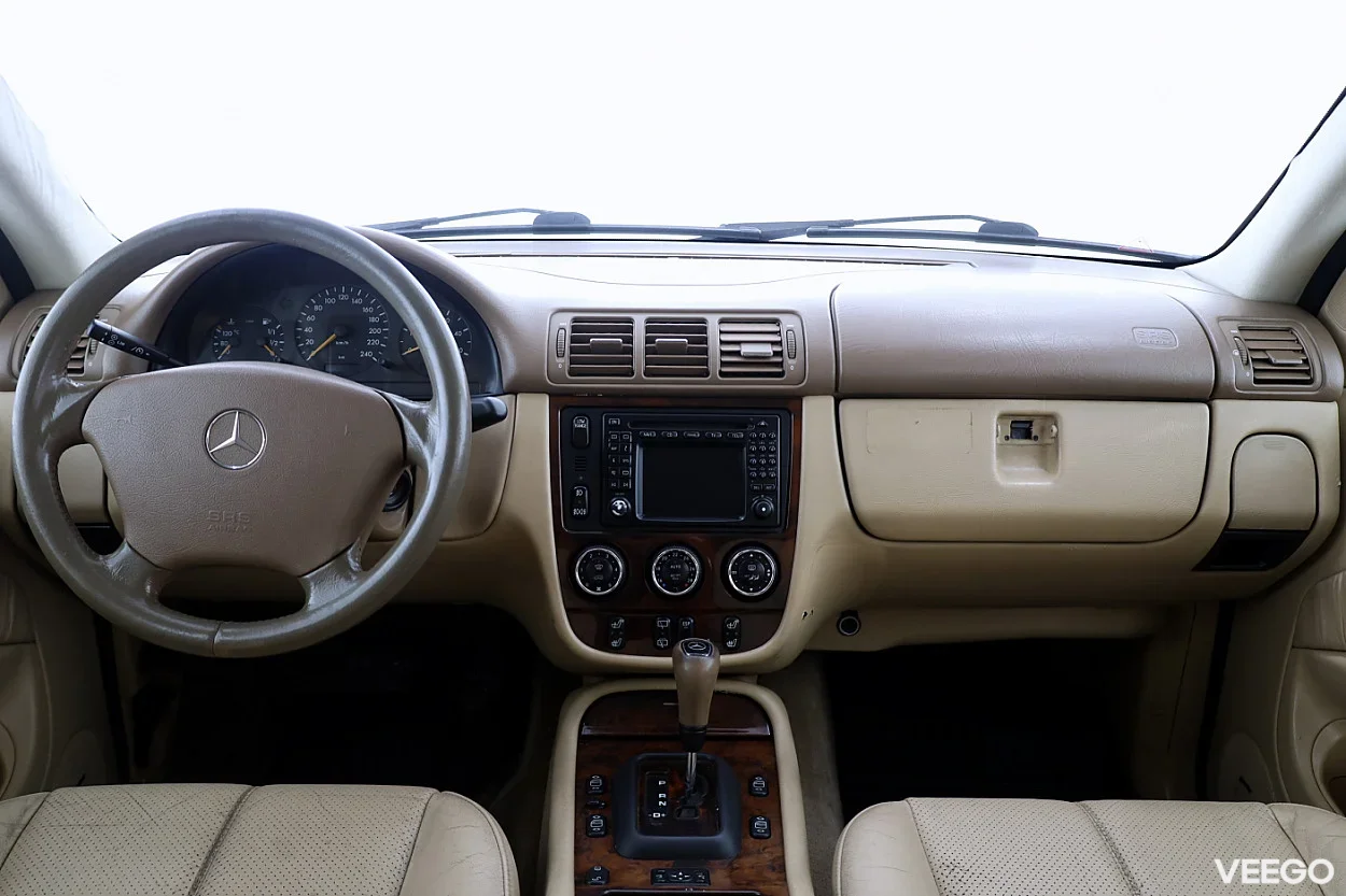 Mercedes-Benz ML270 2.7 121kW