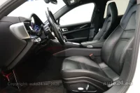 Porsche Panamera 4 SportChrono 2.9 340kW thumbnail