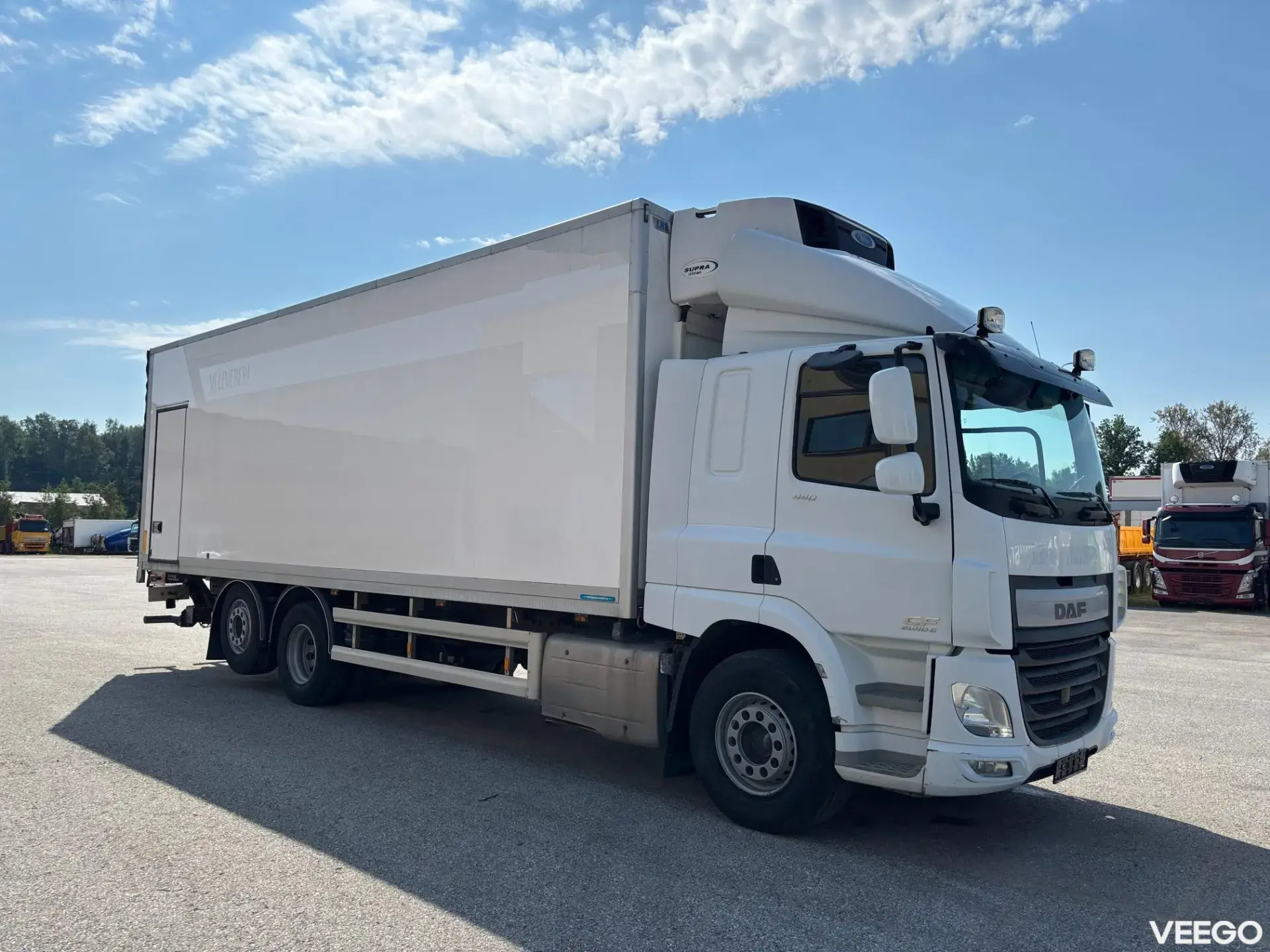 DAF CF 6x2*4 + RETARDER + CARRIER SUPRA 1250 320kW
