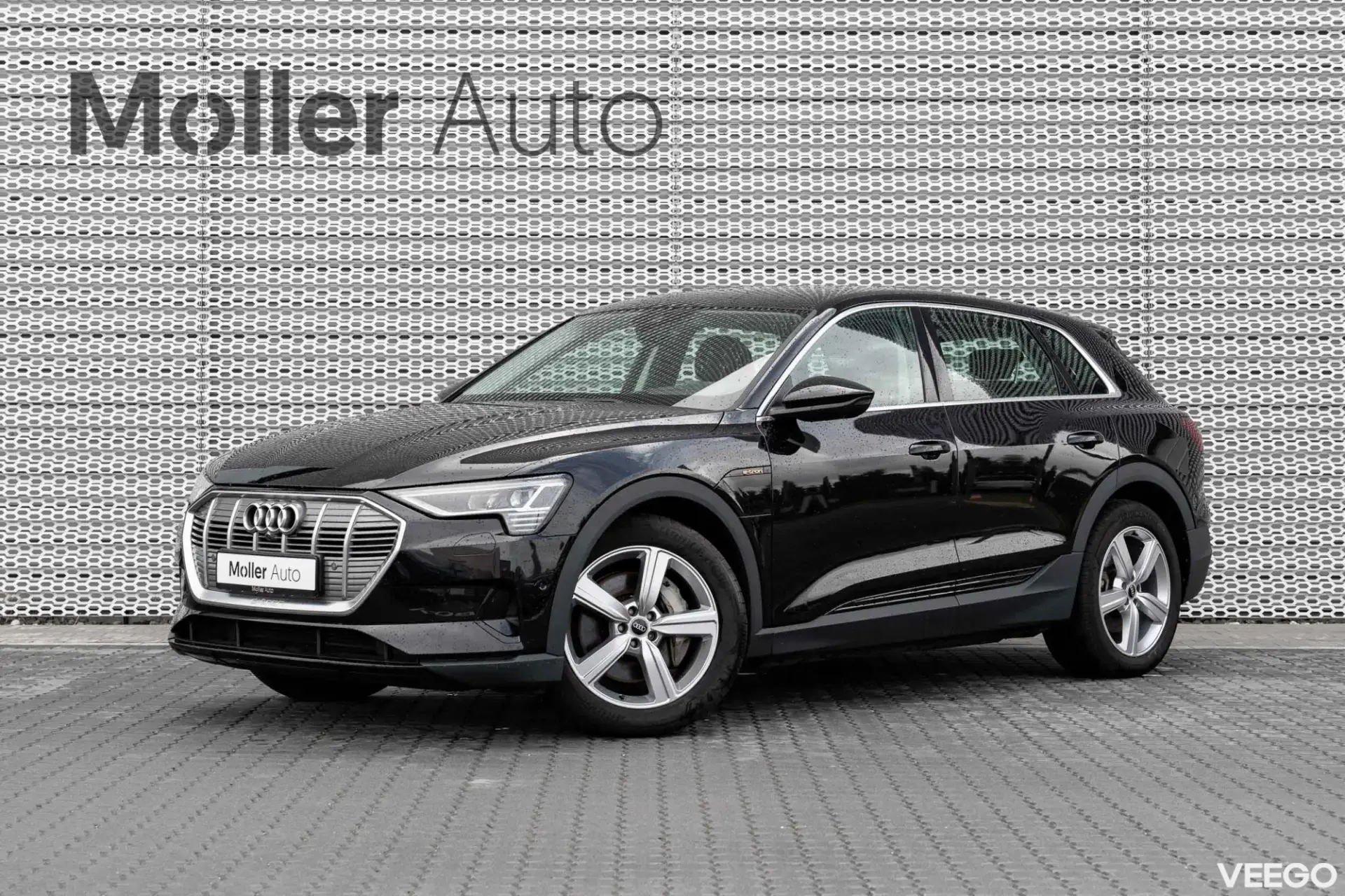 Audi e-tron 300kW