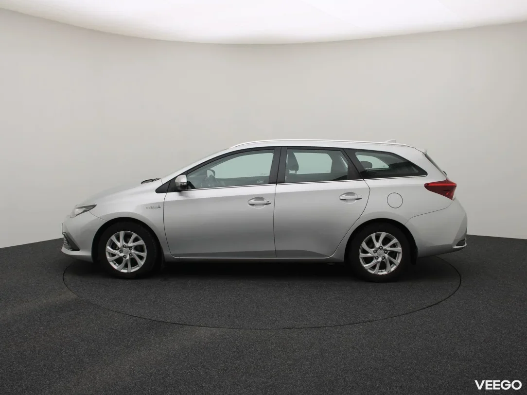 Toyota Auris 1.8 73kW