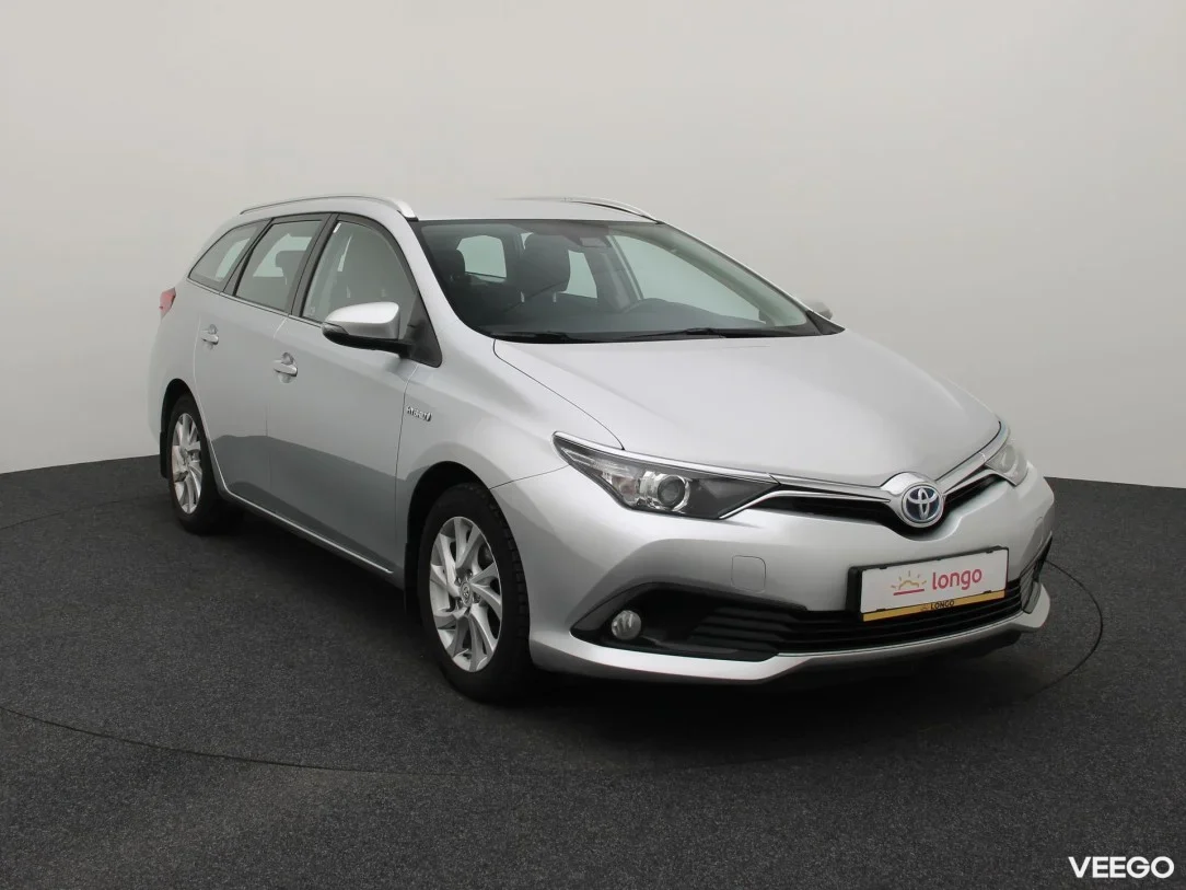 Toyota Auris 1.8 73kW