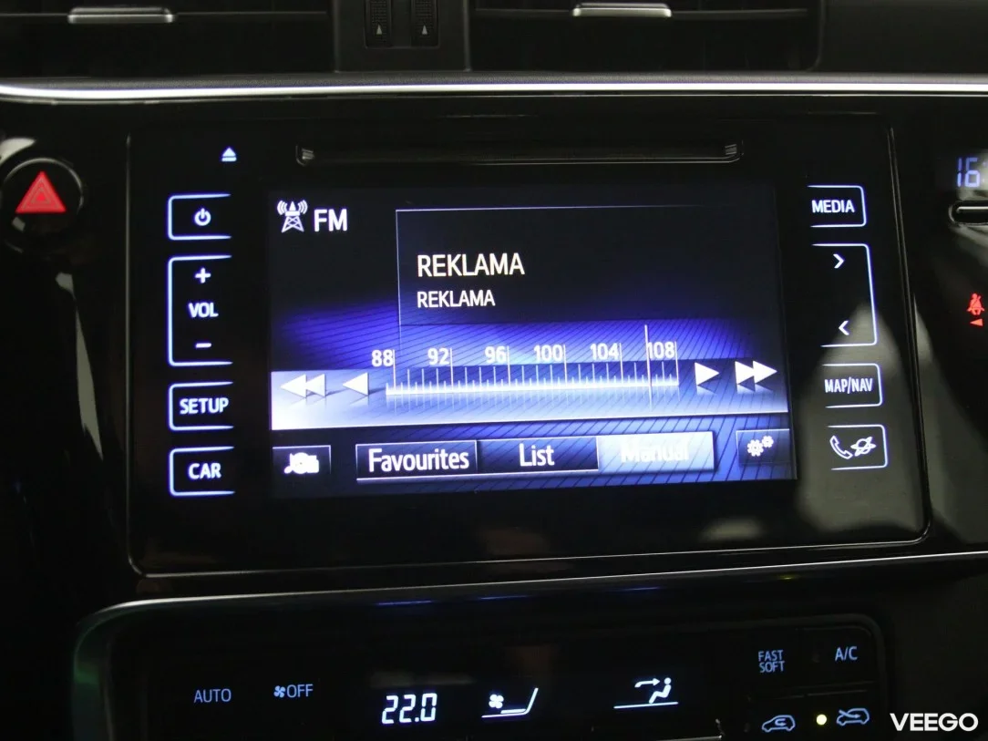 Toyota Auris 1.8 73kW