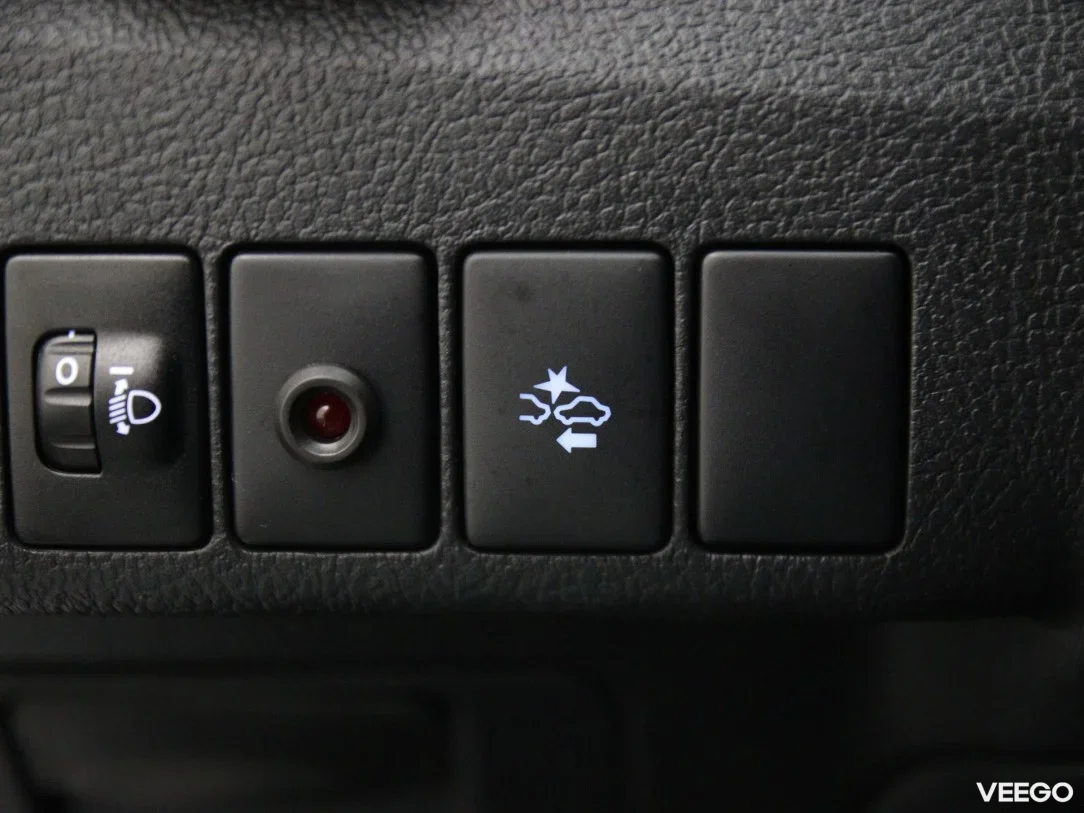 Toyota Auris 1.8 73kW