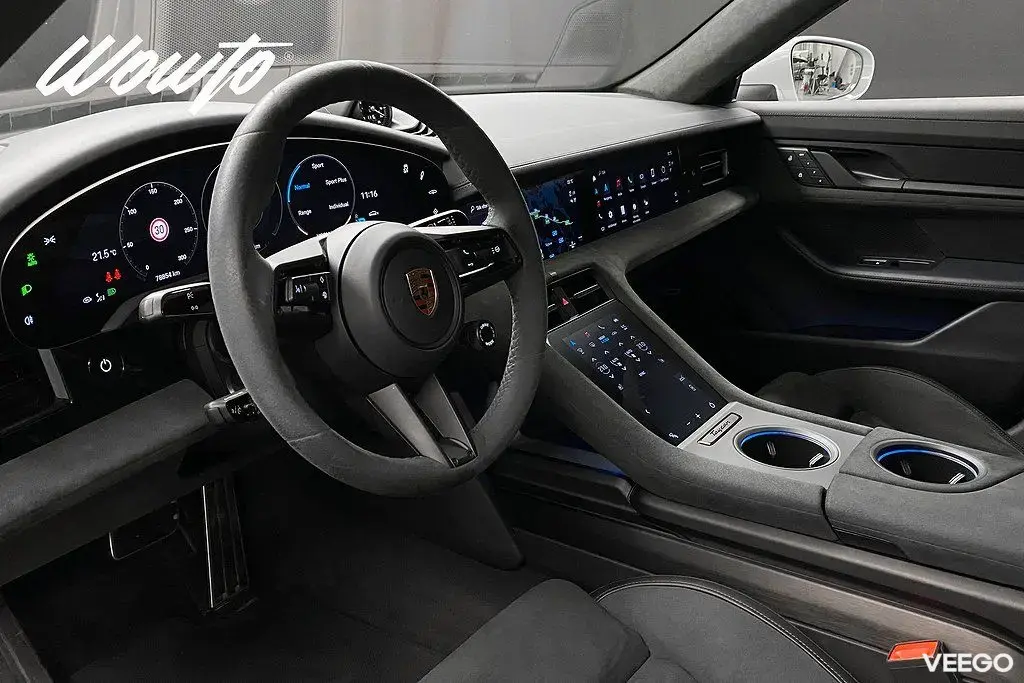 Porsche Taycan GTS 598HK /Bakaxelstyrning /HuD /Moms 440kW