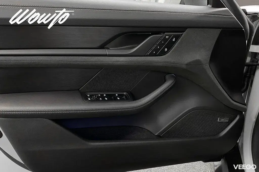 Porsche Taycan GTS 598HK /Bakaxelstyrning /HuD /Moms 440kW