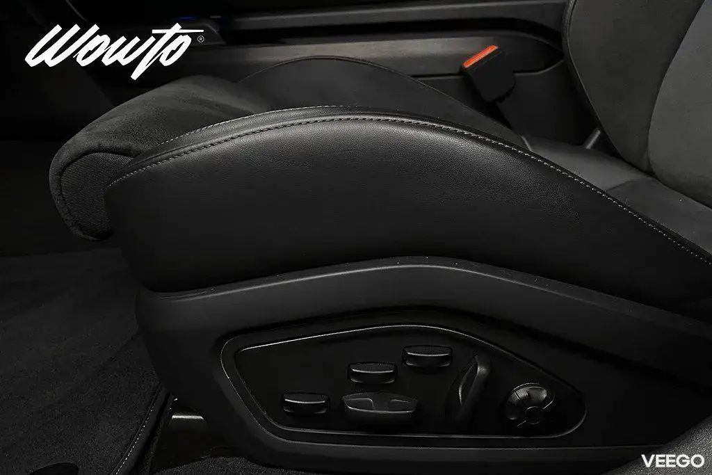 Porsche Taycan GTS 598HK /Bakaxelstyrning /HuD /Moms 440kW