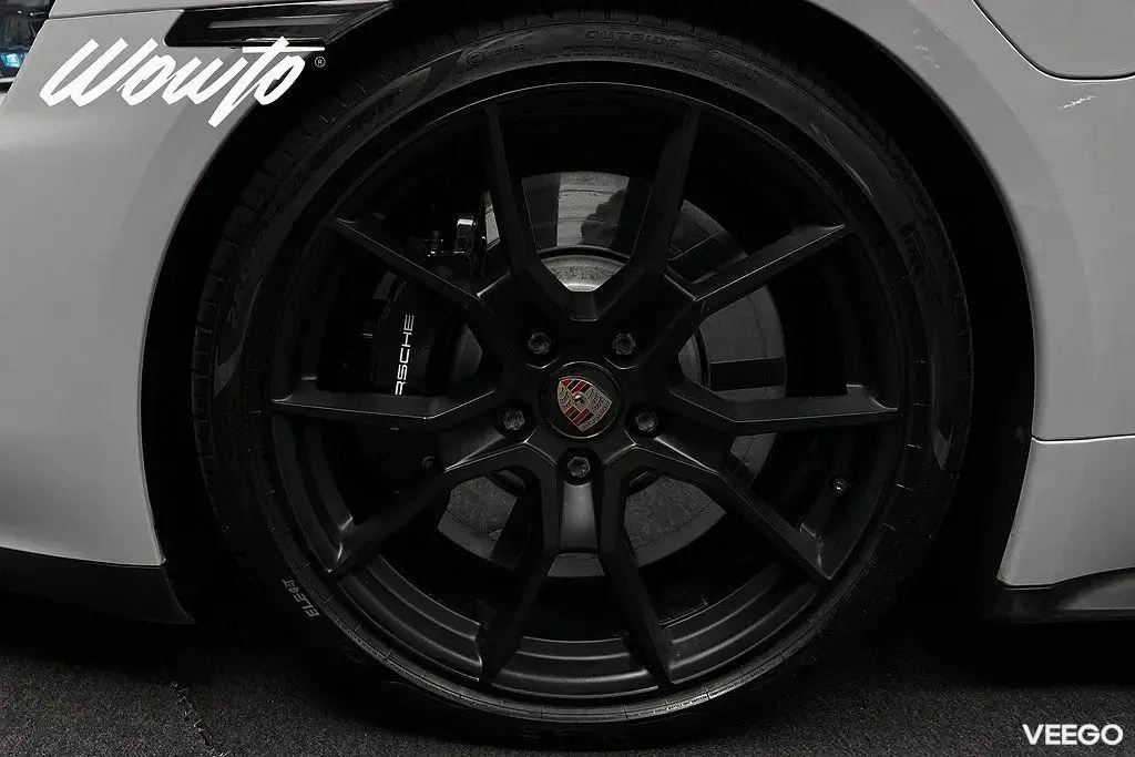 Porsche Taycan GTS 598HK /Bakaxelstyrning /HuD /Moms 440kW