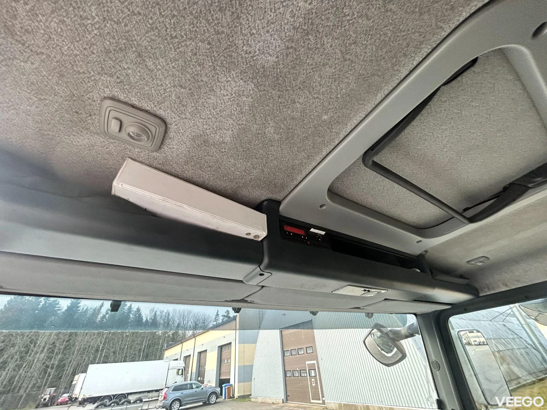 MAN TGL 4X2 EURO5 + VERSALIFT VT-155-FZ 132kW