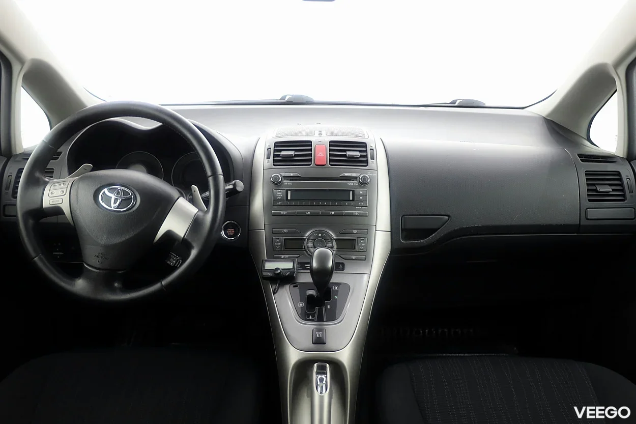 Toyota Auris 1.6 91kW