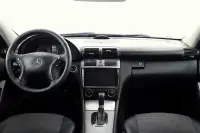 Mercedes-Benz C320 3.0 166kW thumbnail