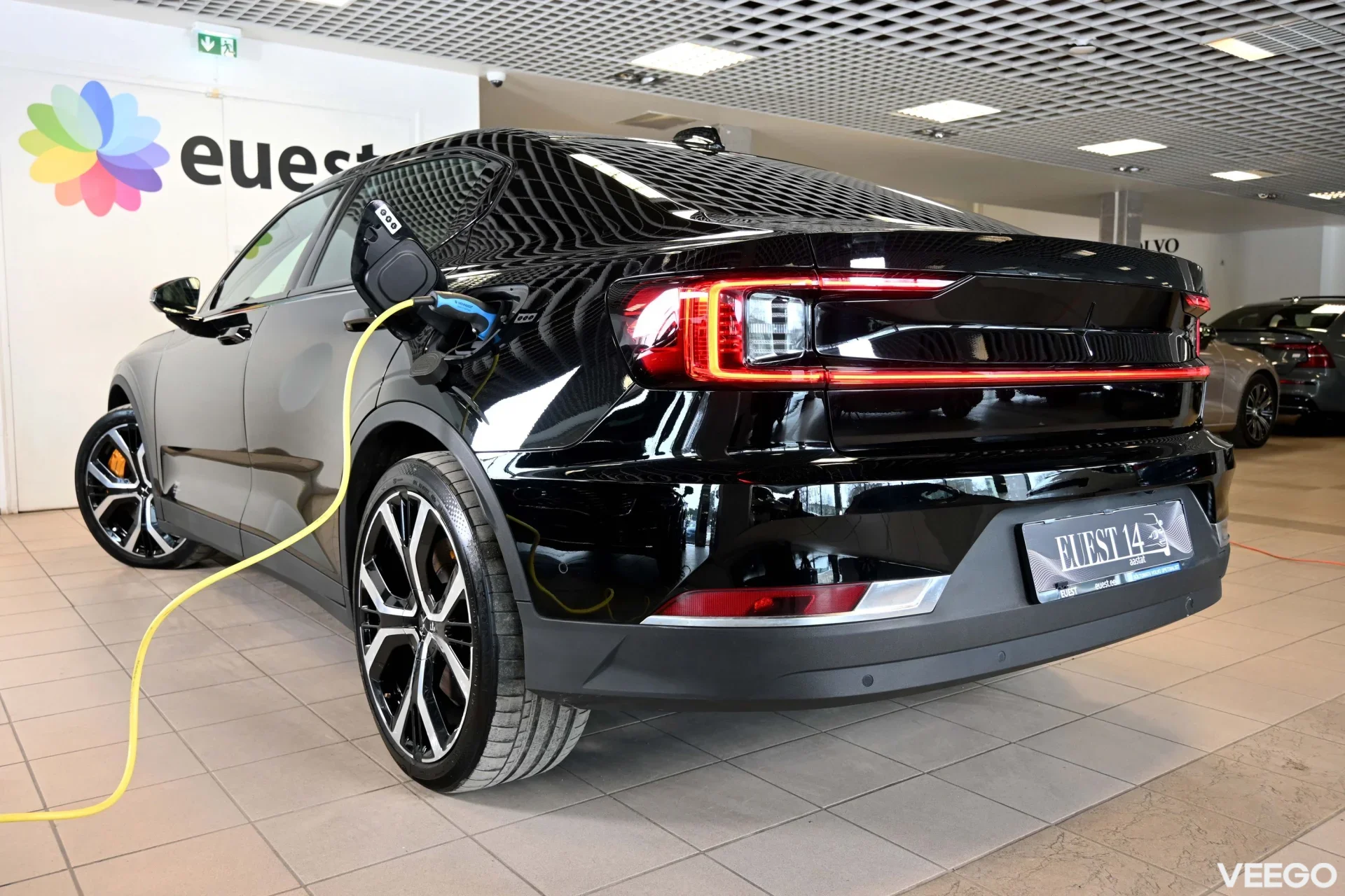 Polestar 2 PERFORMANCE / LUXURY / H&K / PILOT PLUS /LONG RANGE AWD 350kW