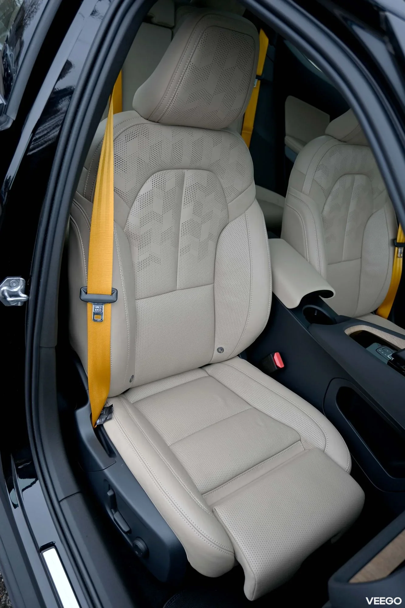 Polestar 2 PERFORMANCE / LUXURY / H&K / PILOT PLUS /LONG RANGE AWD 350kW