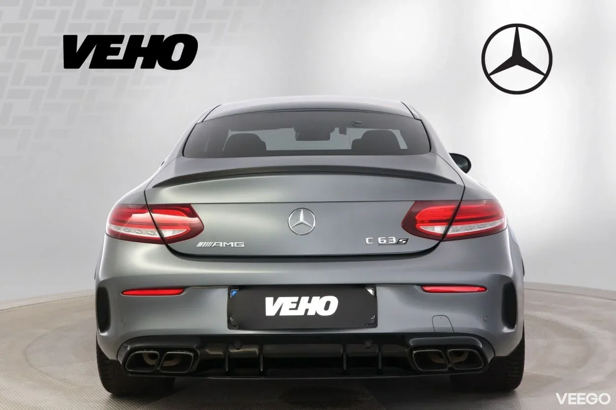 Mercedes-Benz C63 AMG Coupe 4 375kW