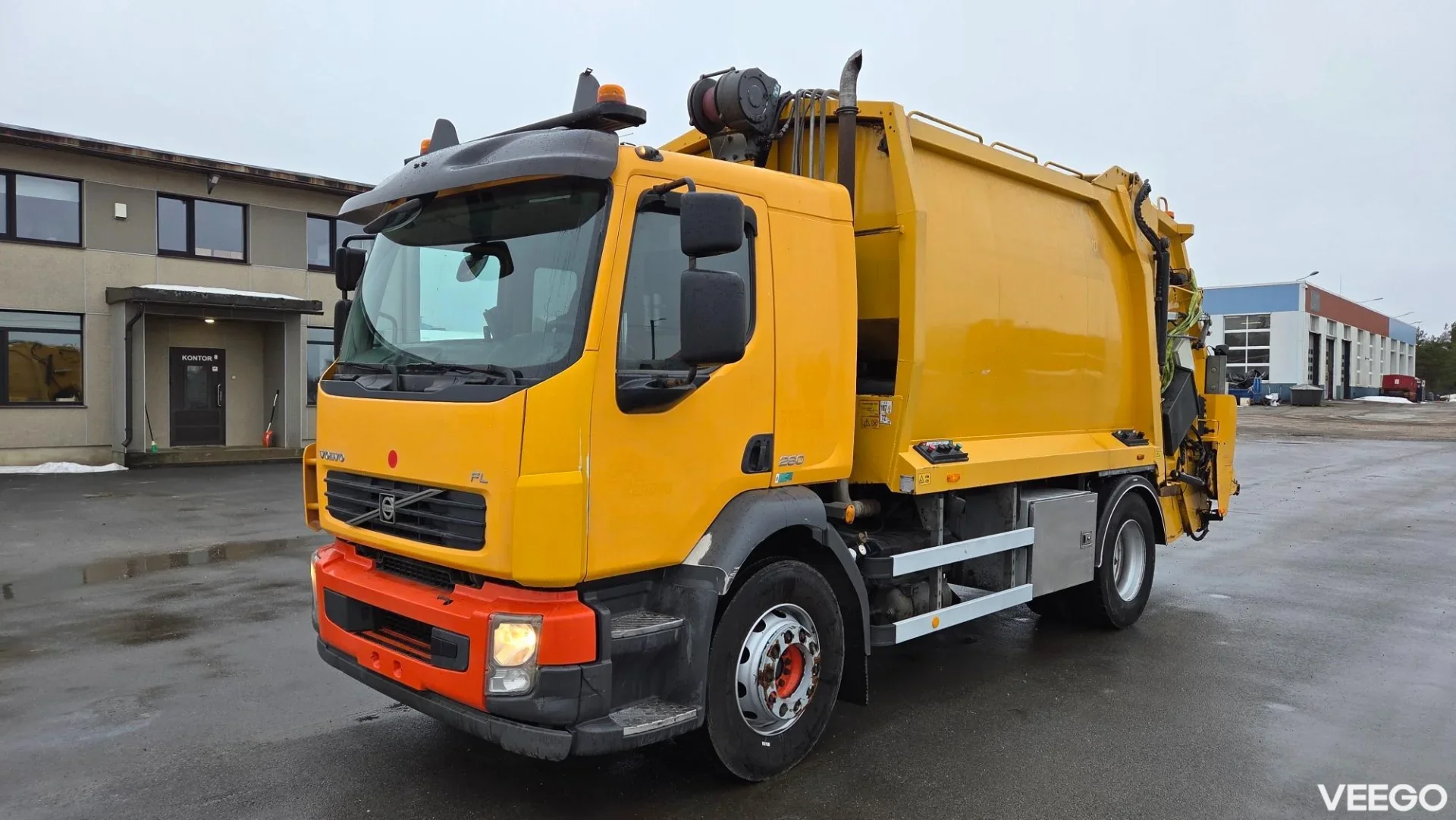 Volvo FL260 195kW