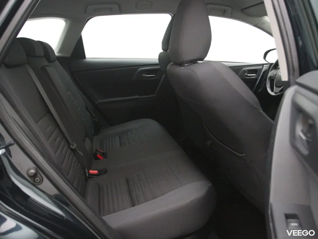 Toyota Auris 1.8 100kW