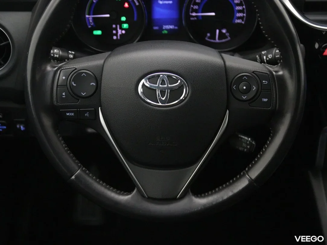 Toyota Auris 1.8 100kW