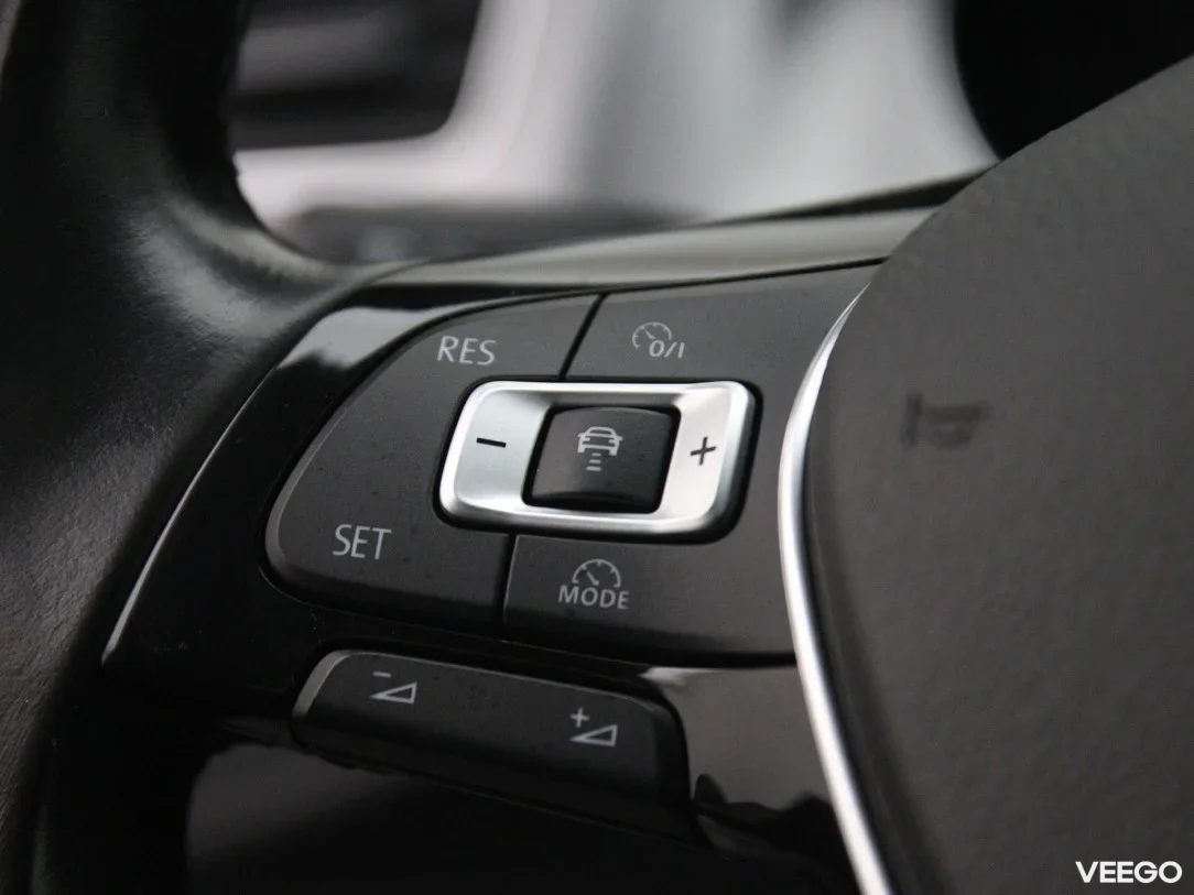 Volkswagen Golf 1.4 90kW