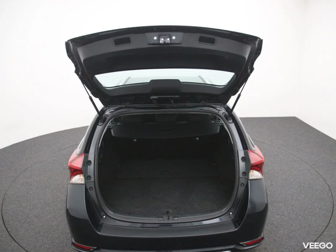 Toyota Auris 1.8 100kW