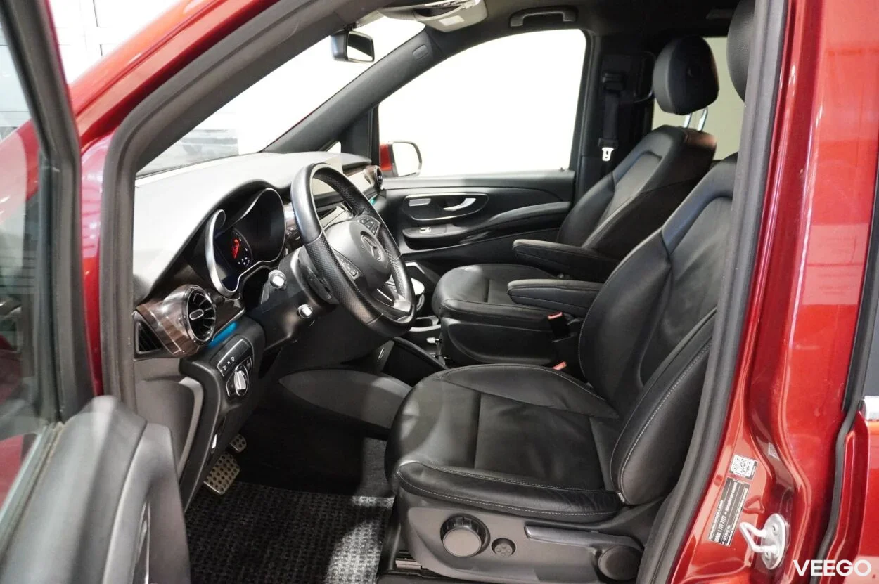 Mercedes-Benz V250 2 140kW