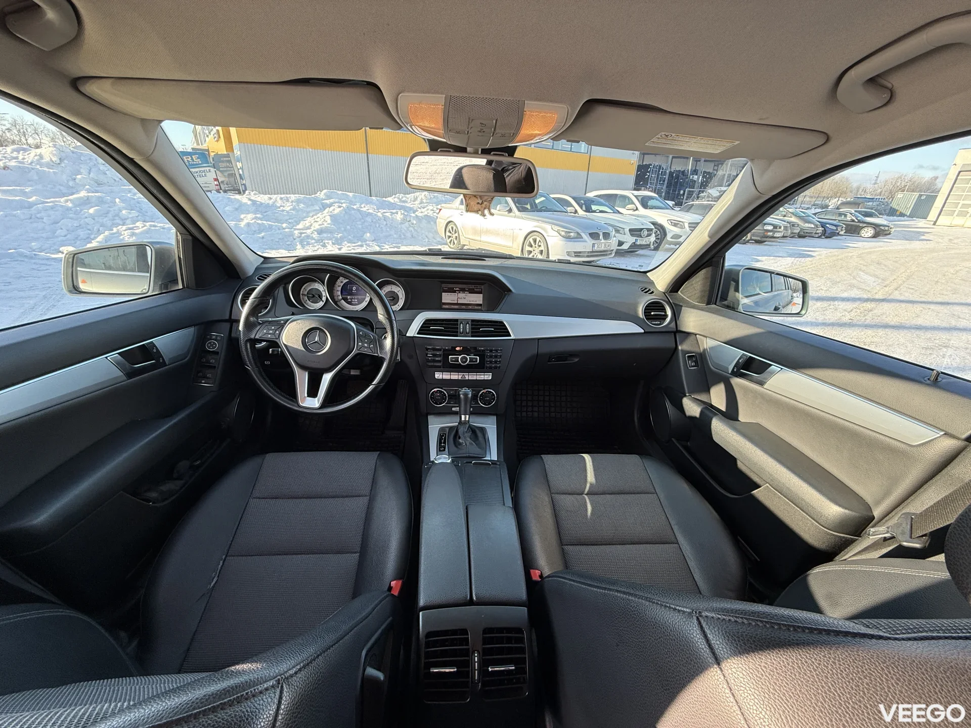 Mercedes-Benz C180 2.1 88kW