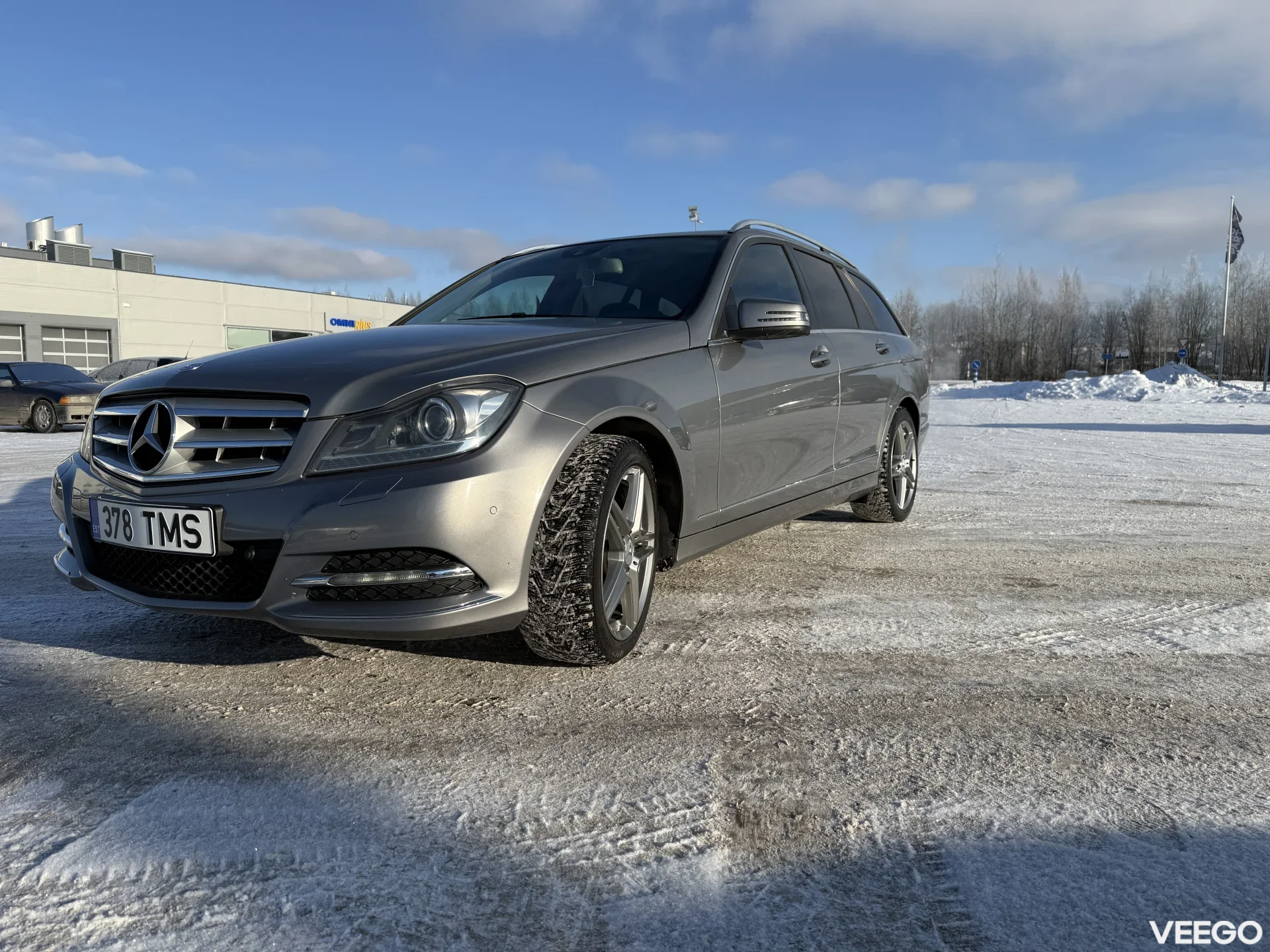 Mercedes-Benz C180 2.1 88kW