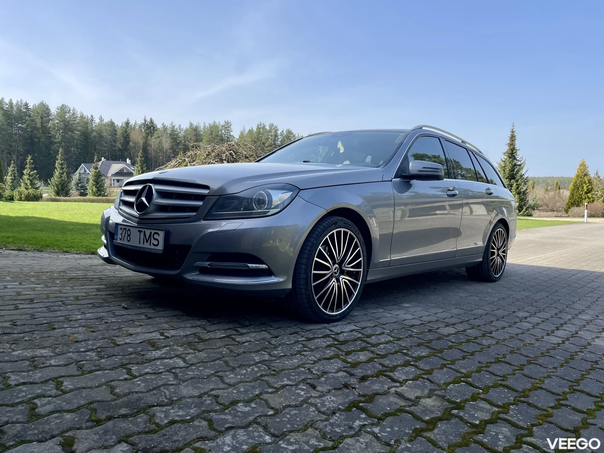 Mercedes-Benz C180 2.1 88kW