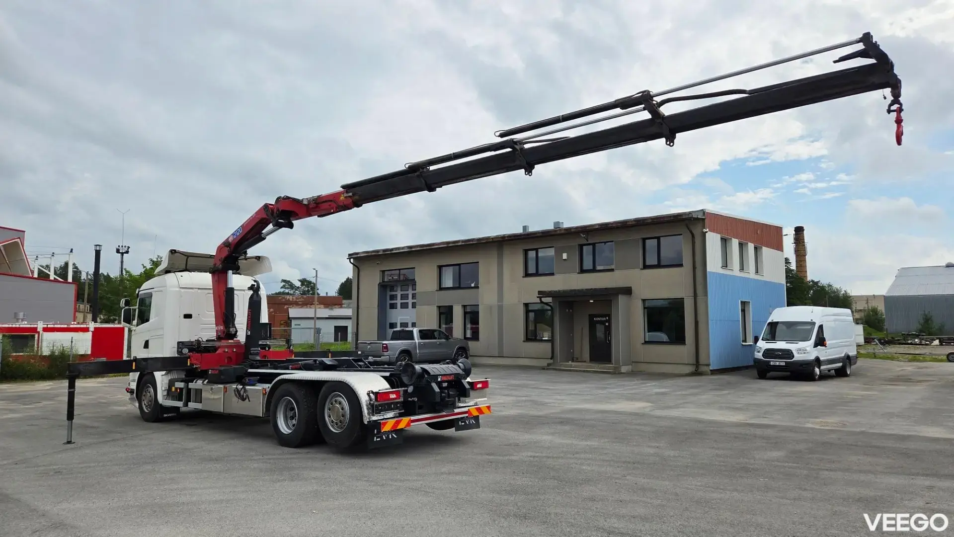 Scania G450 crane 700 hours 331kW