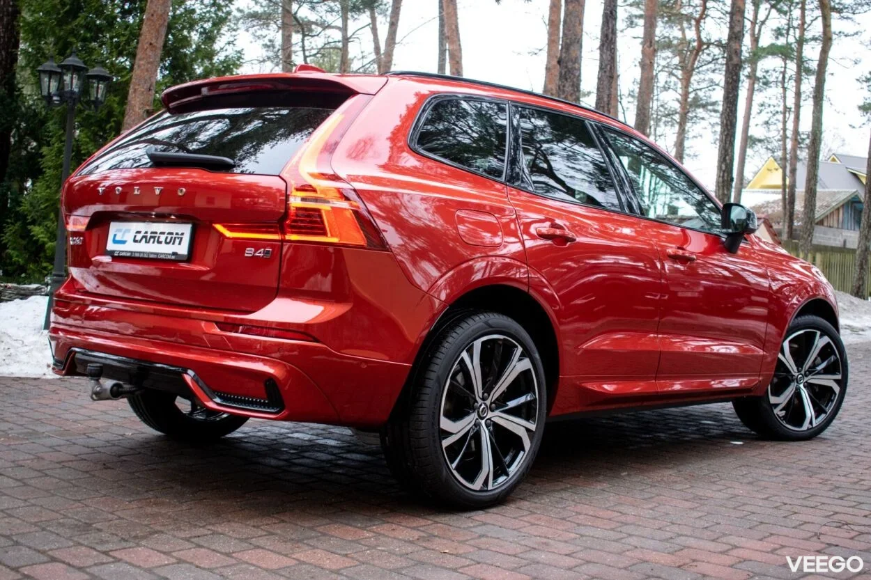 Volvo XC60 MY24 Ultimate DARK Xenium Intelli PRO Wntr 2 145kW