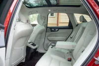 Volvo XC60 MY24 Ultimate DARK Xenium Intelli PRO Wntr 2 145kW thumbnail