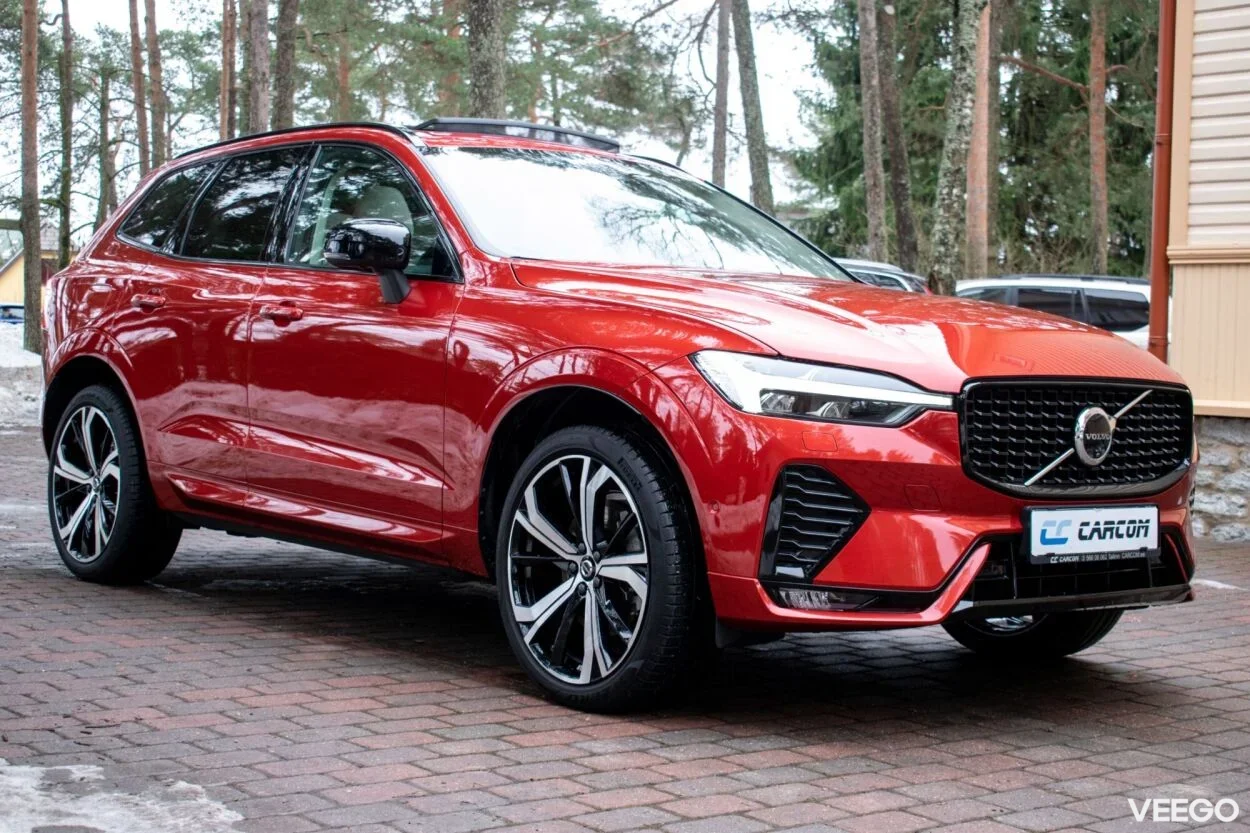 Volvo XC60 MY24 Ultimate DARK Xenium Intelli PRO Wntr 2 145kW