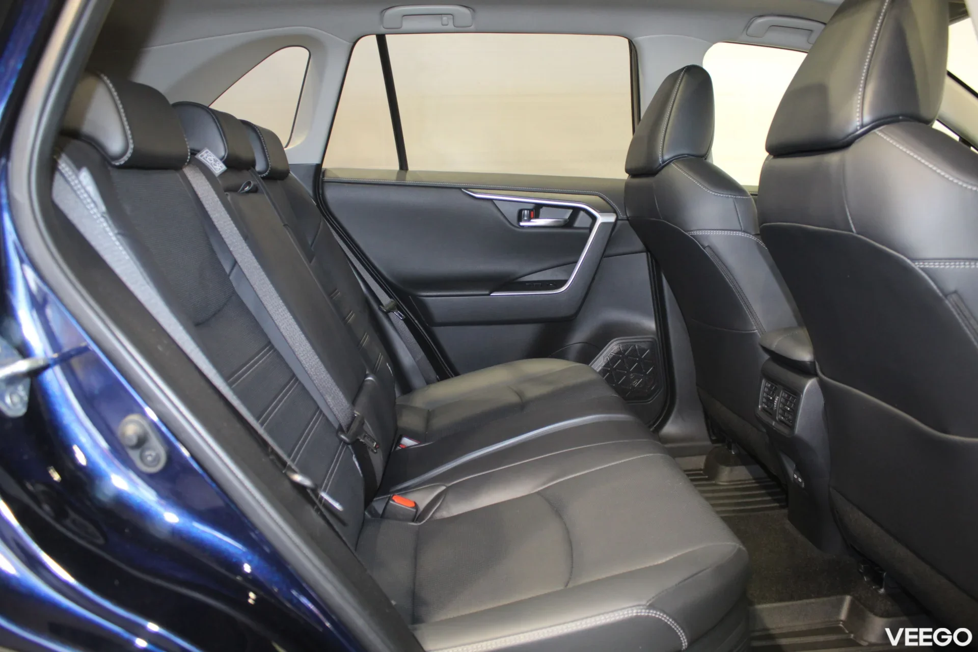 Toyota RAV4 Premium Plus AWD 2.5 131kW