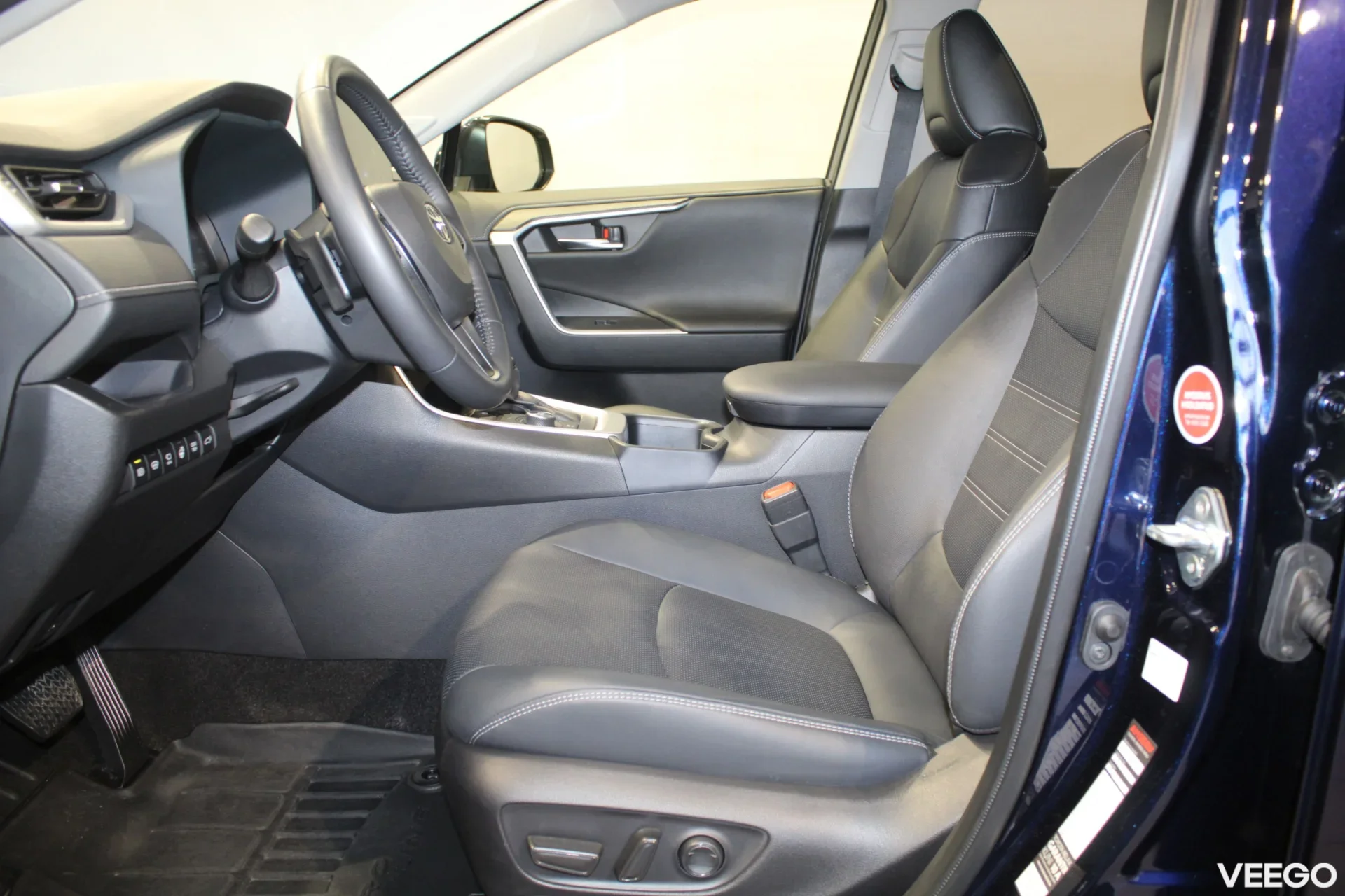 Toyota RAV4 Premium Plus AWD 2.5 131kW