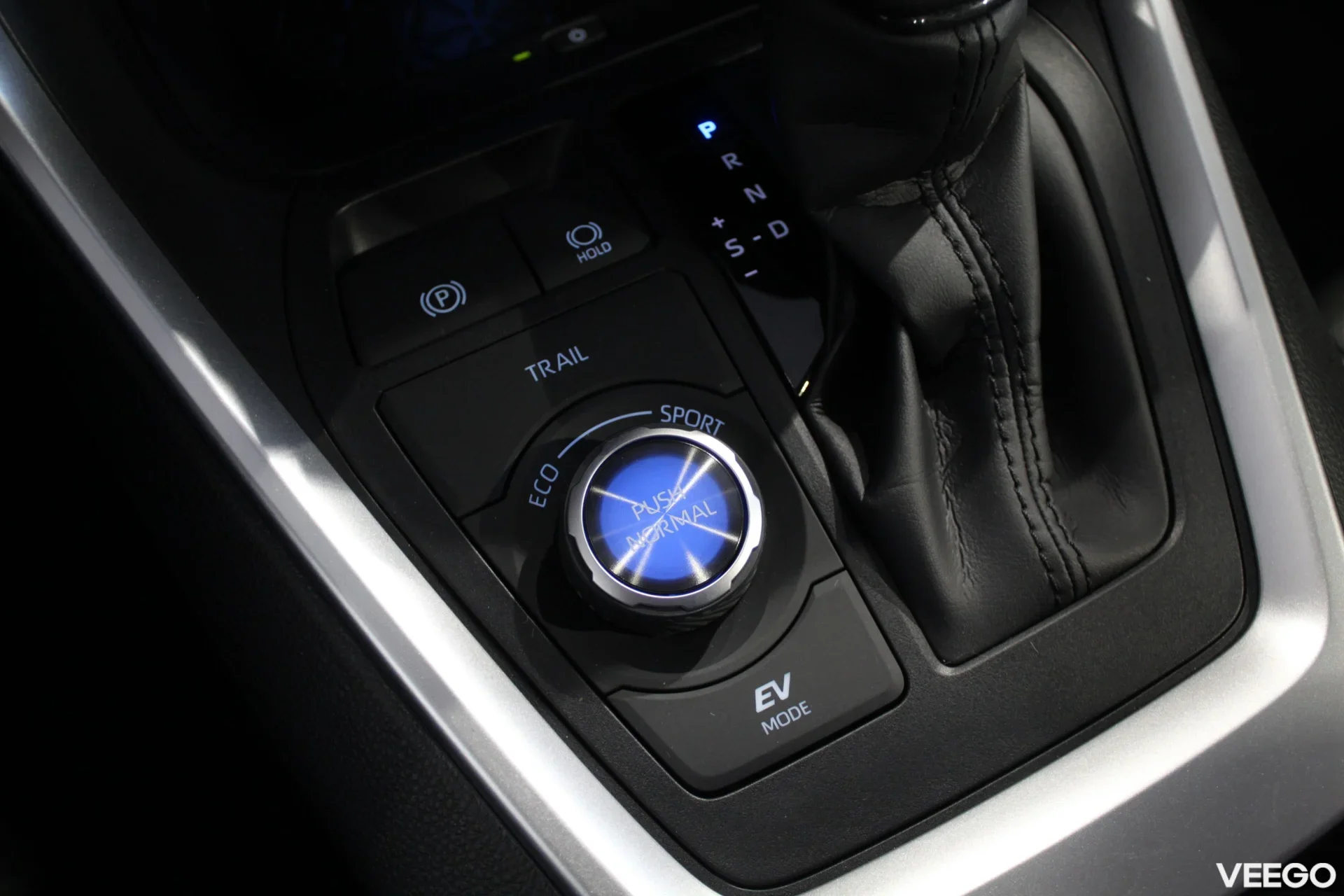 Toyota RAV4 Premium Plus AWD 2.5 131kW