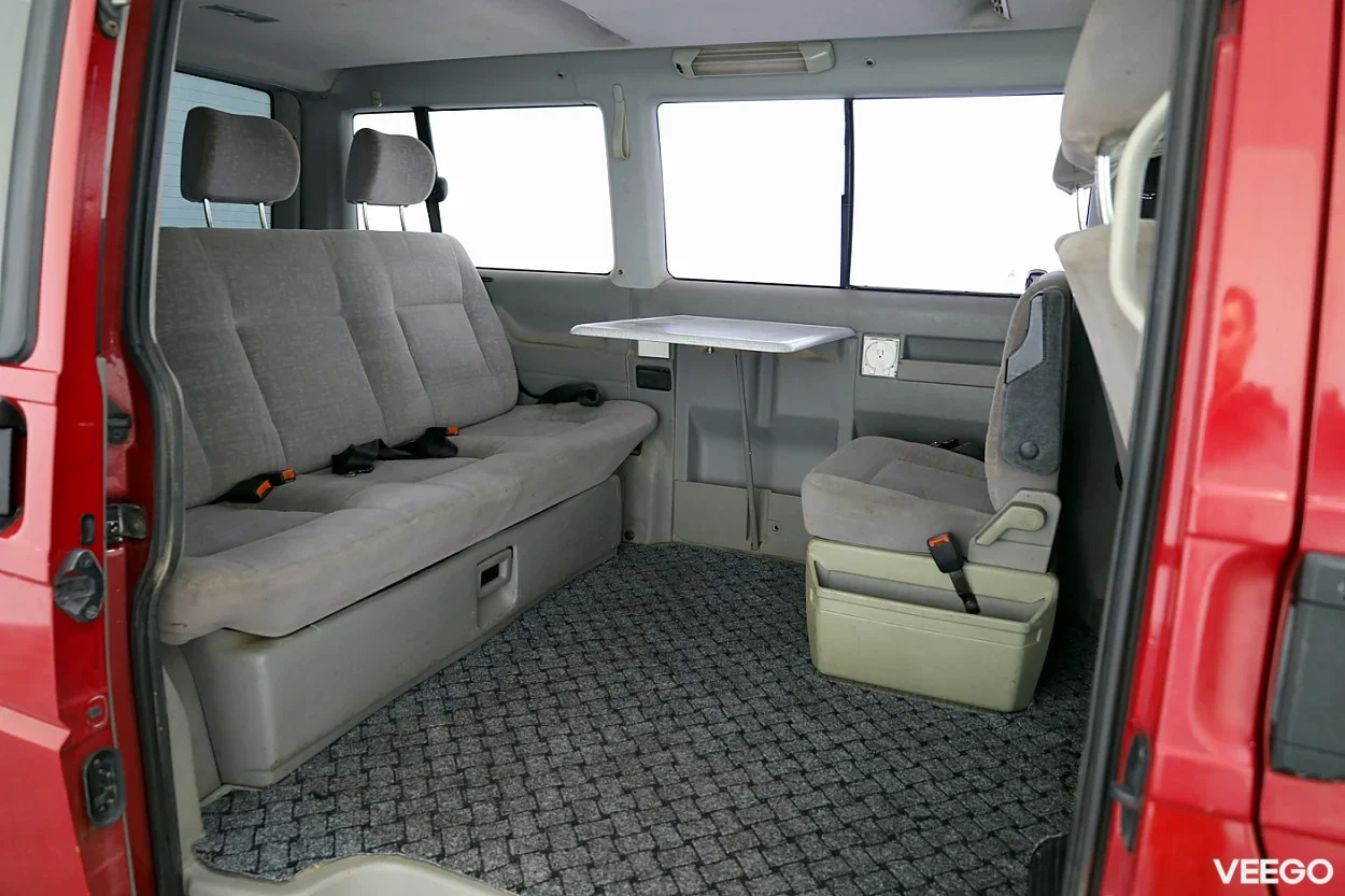 Volkswagen Multivan 2.4 57kW