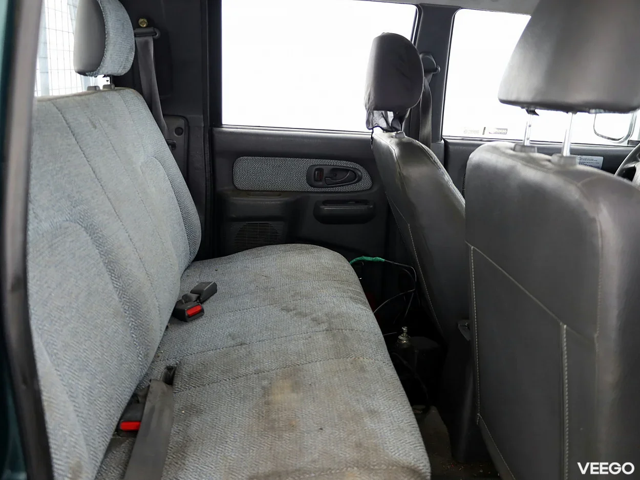 Mitsubishi L200 2.5 73kW