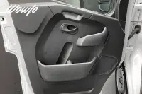 Nissan Interstar Van dCi 150 L3H2 M T 3.5t 3-Sits /Drag/Moms/4.95% 110kW thumbnail