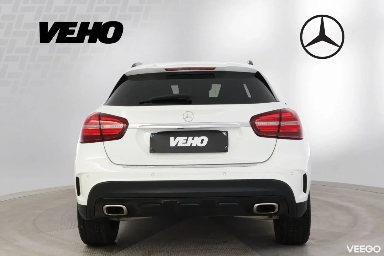 Mercedes-Benz GLA220 4Matic AMG 2 135kW